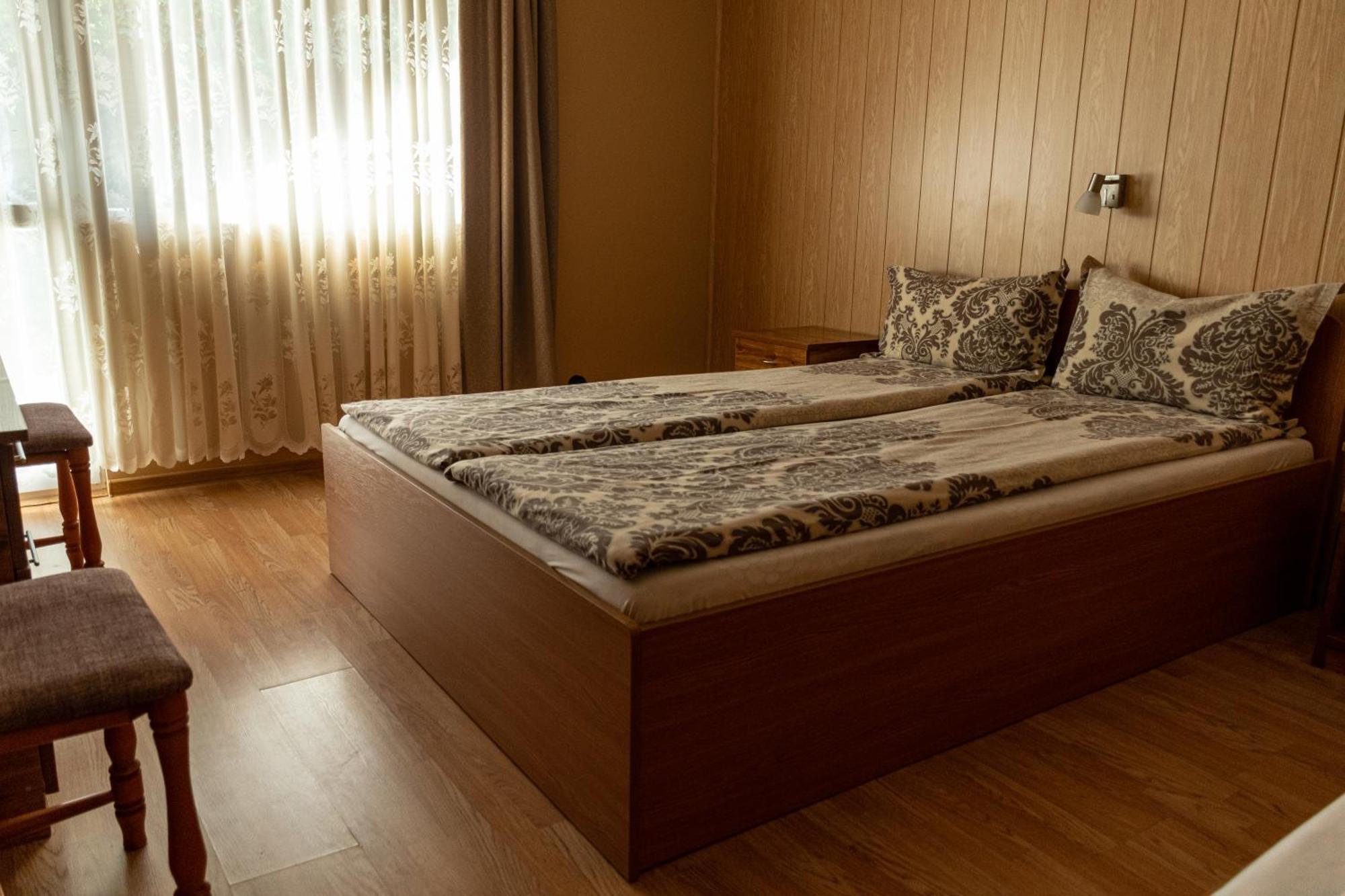 Camping Verila Hotel Sapareva Banya Luaran gambar